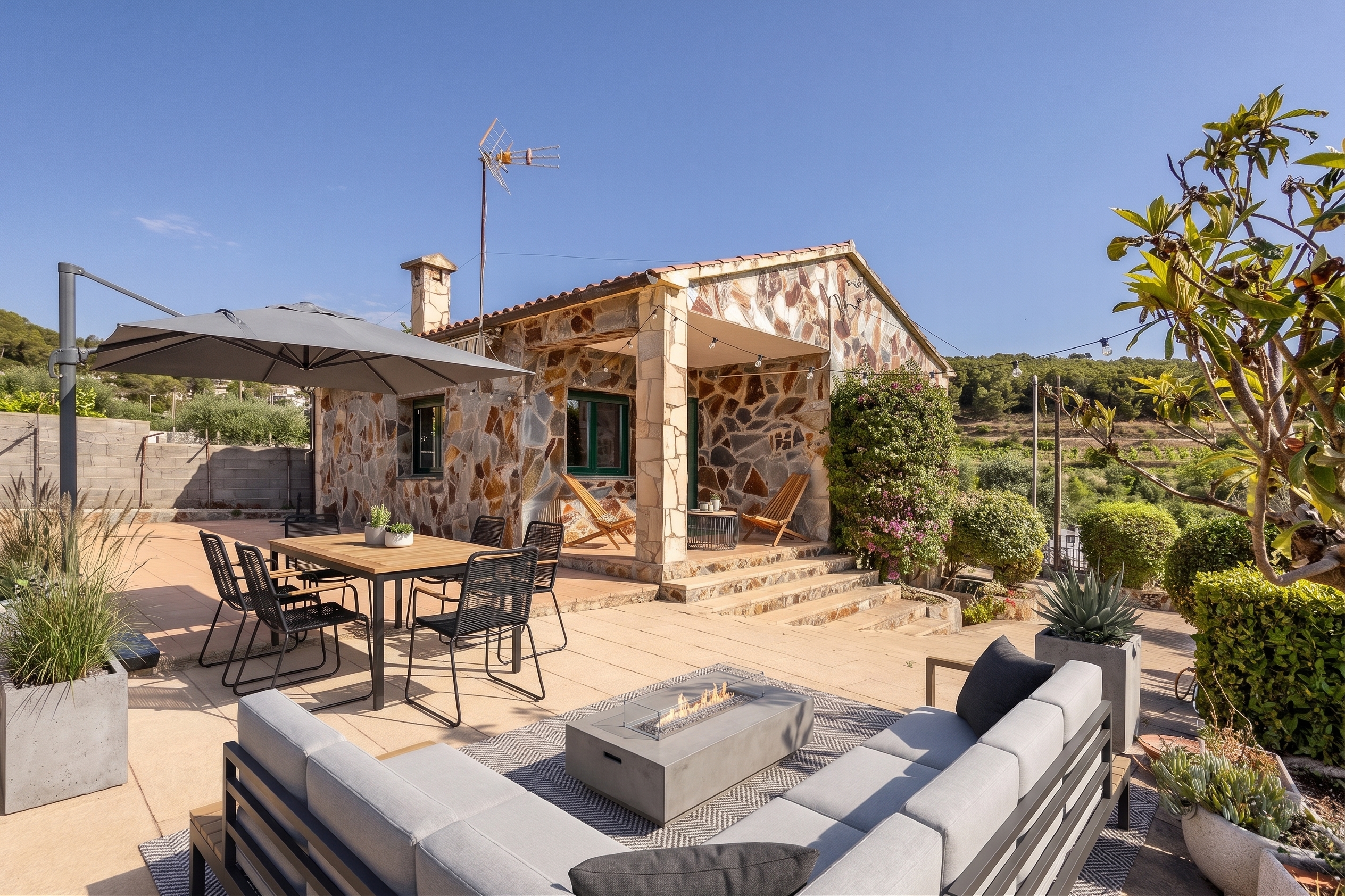 Oportunidad en Can Castellví: casa acogedora con gran parcela y piscina