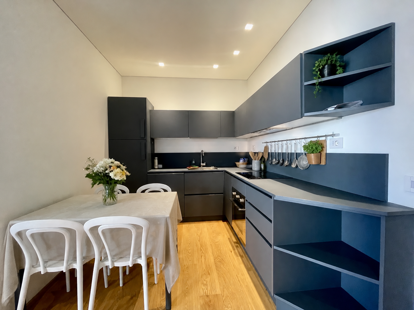 Elegant two-room apartment in the centre