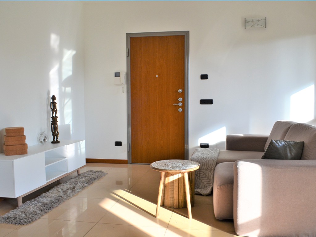 Beautiful furnished apartment with terraces
