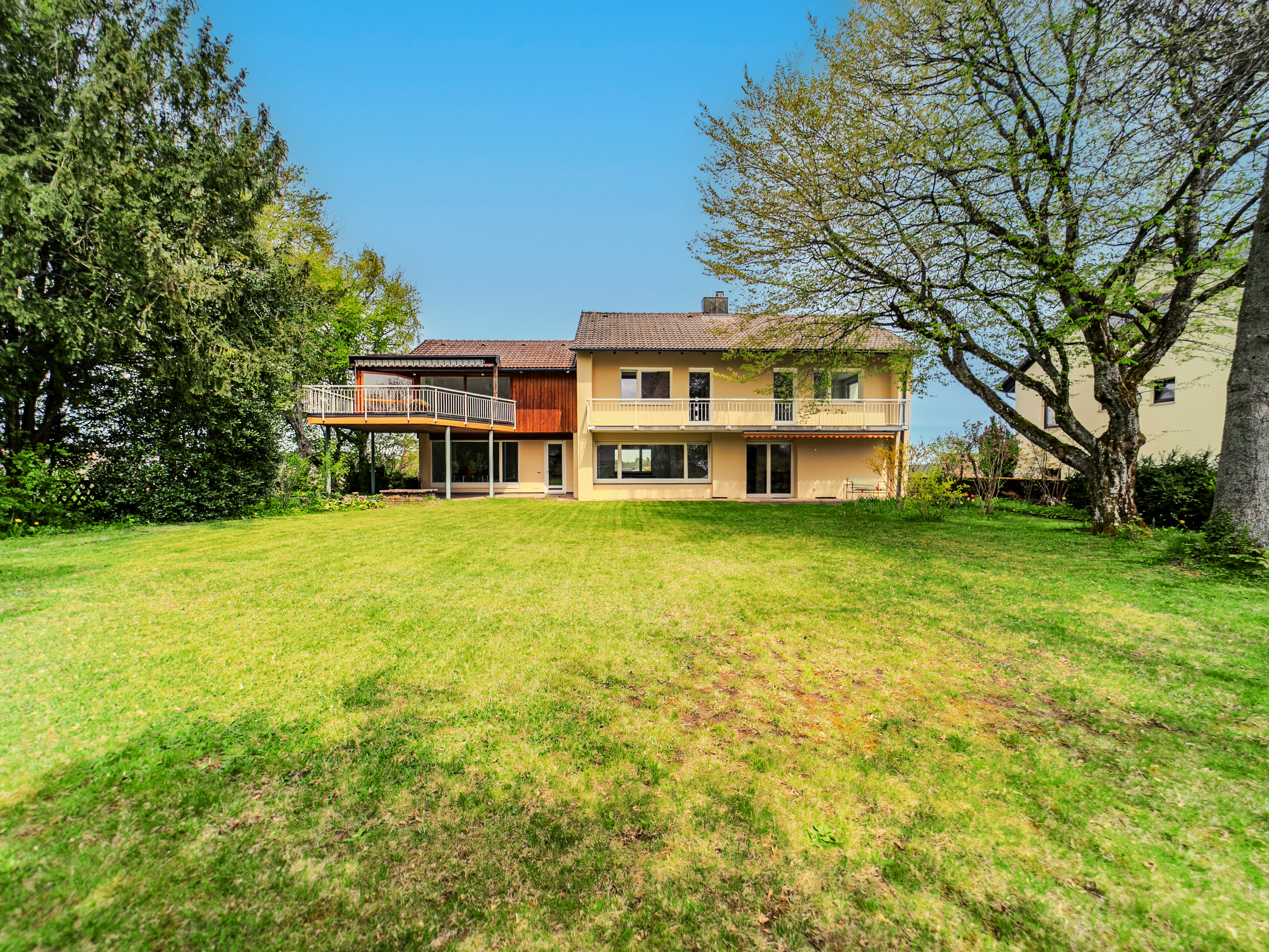 Gepflegtes Wohnhaus in ruhiger Lage