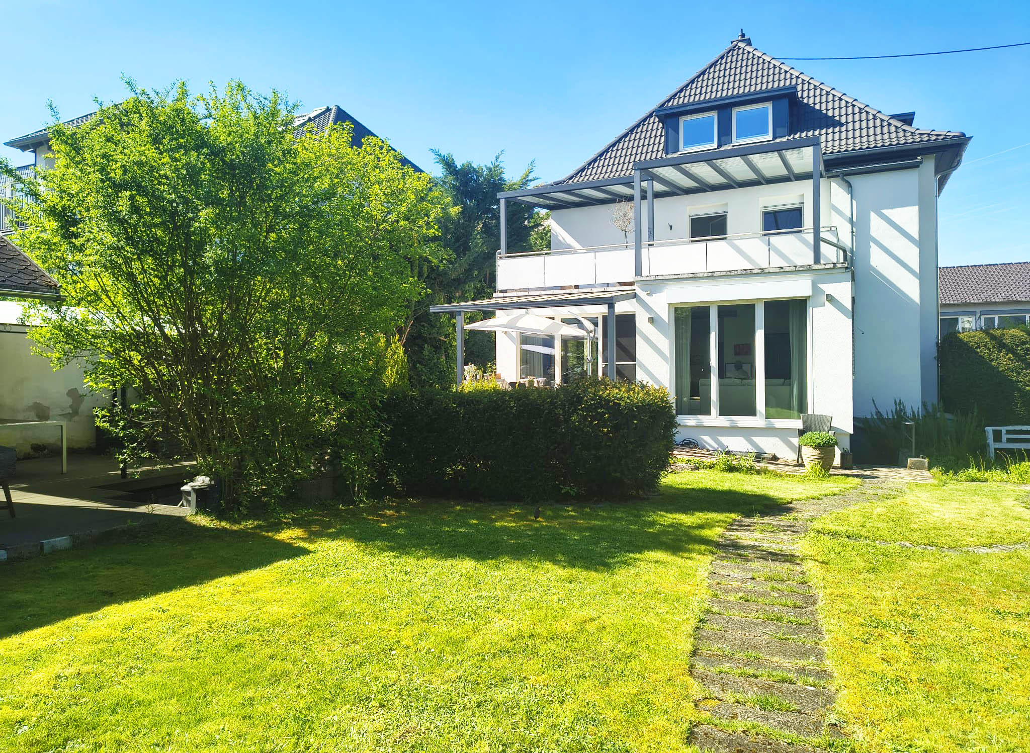 Zentrumsnahes Stadthaus mit Garten – energieeffizient  & charmant wohnen