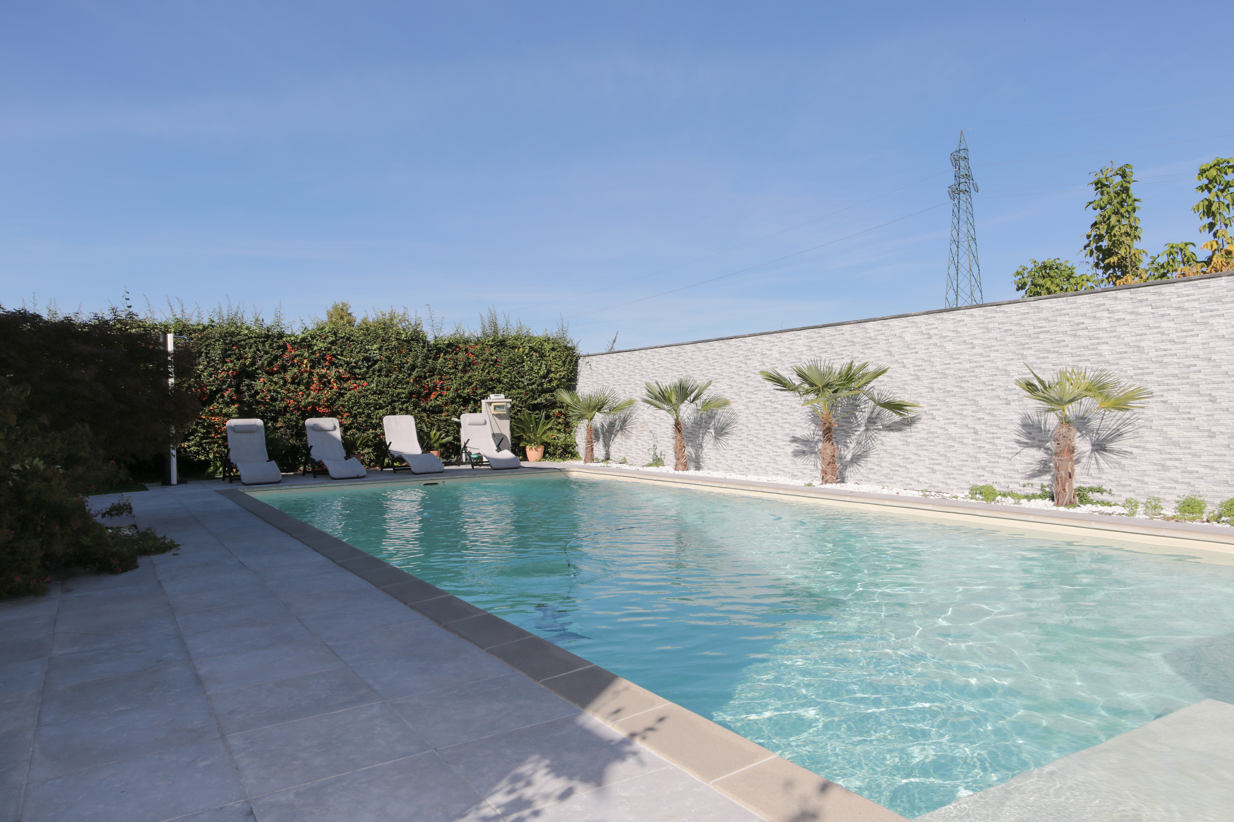 260 m² villa with private pool in the La Viscontina complex