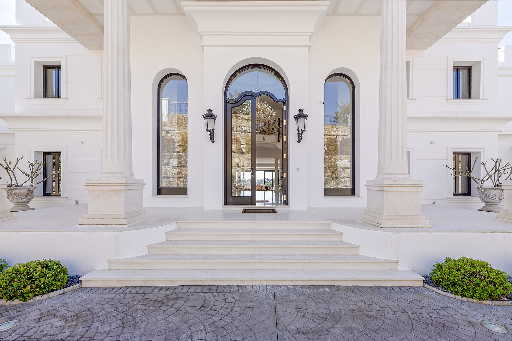 Grand Mansion In La Reserva