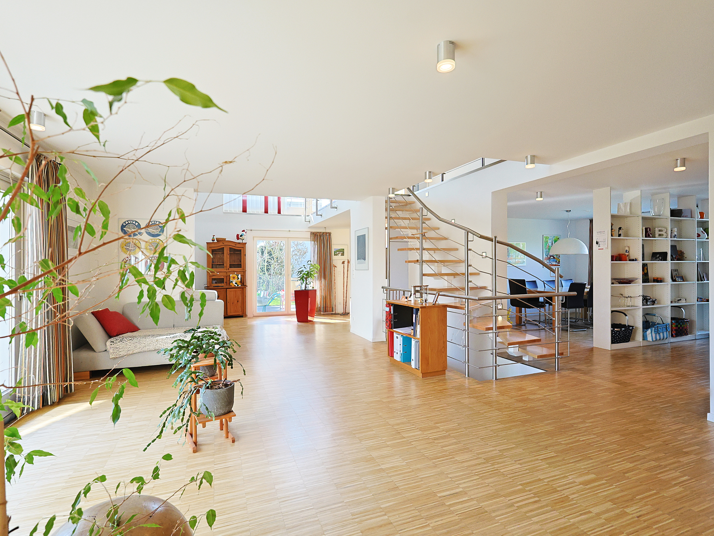 Raum für Lebensträume – Einfamilienhaus mit Einliegerwohnung und Gartenidylle