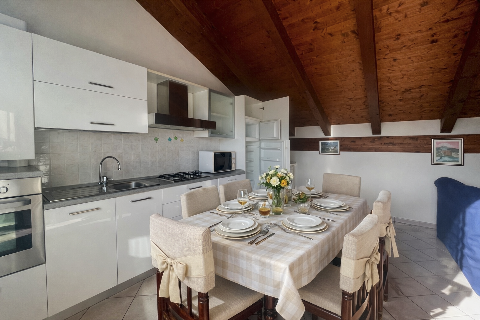 Luminoso appartamento mansardato