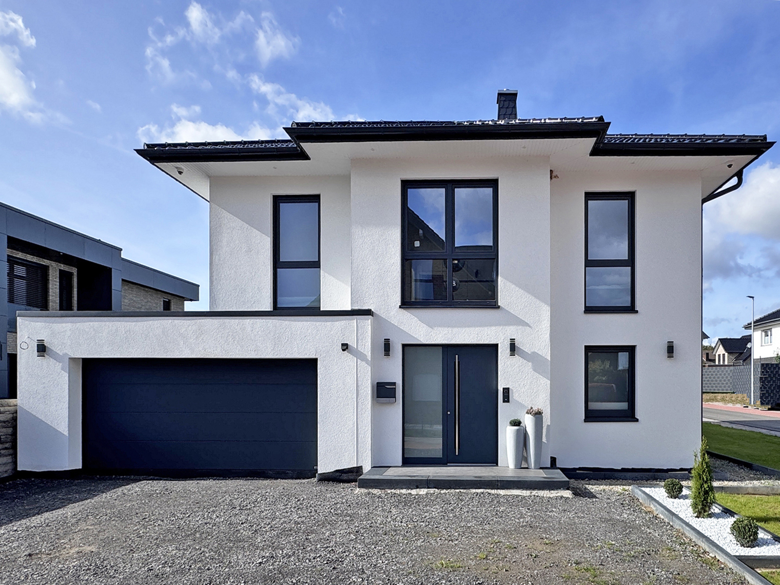 Exklusiver Neubau - Stilvolles Wohnen in Bestlage von Porta Westfalica-Hausberge