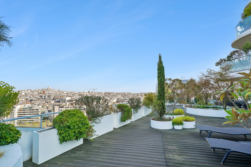 Paris 17th-Batignolles - Penthouse apartment with Sacré-Cœur view