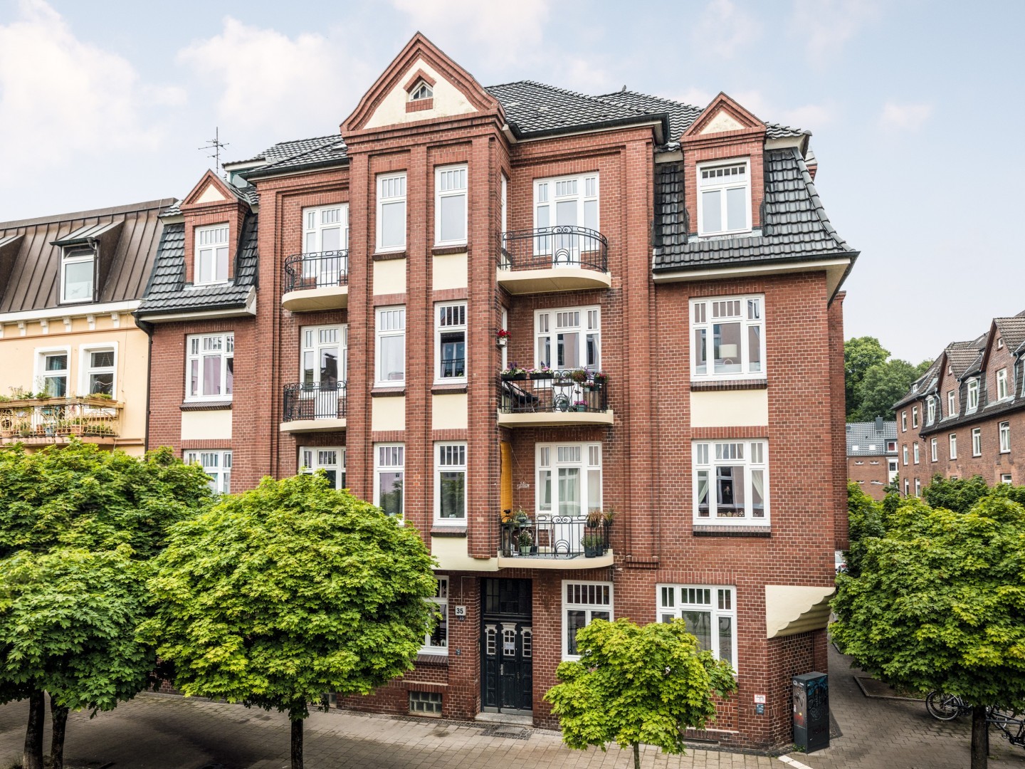 Charmantes Rotklinker-Altbauinvestment mit Ausbaupotenzial