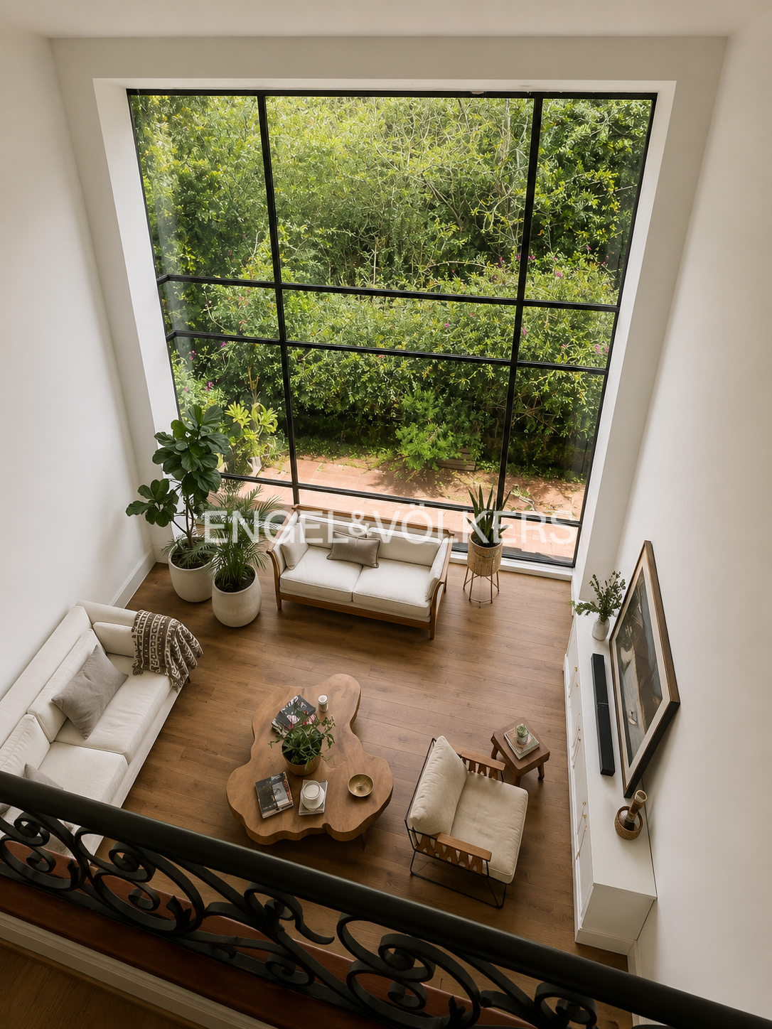 Amplio apartamento con terraza para arriendo en Bosques del Marques