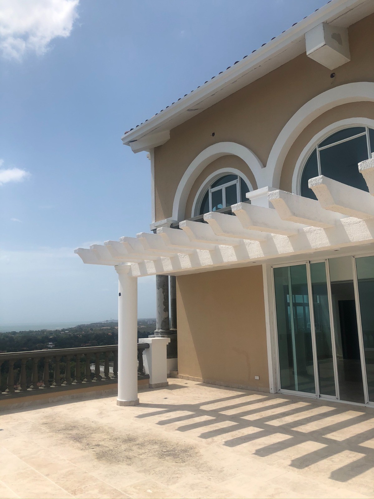 Luxury Golf & Ocean View Penthouse in Coronado