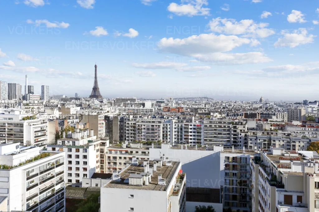 Lourmel - 5 pièces en étage élevé - Vue Tour Eiffel