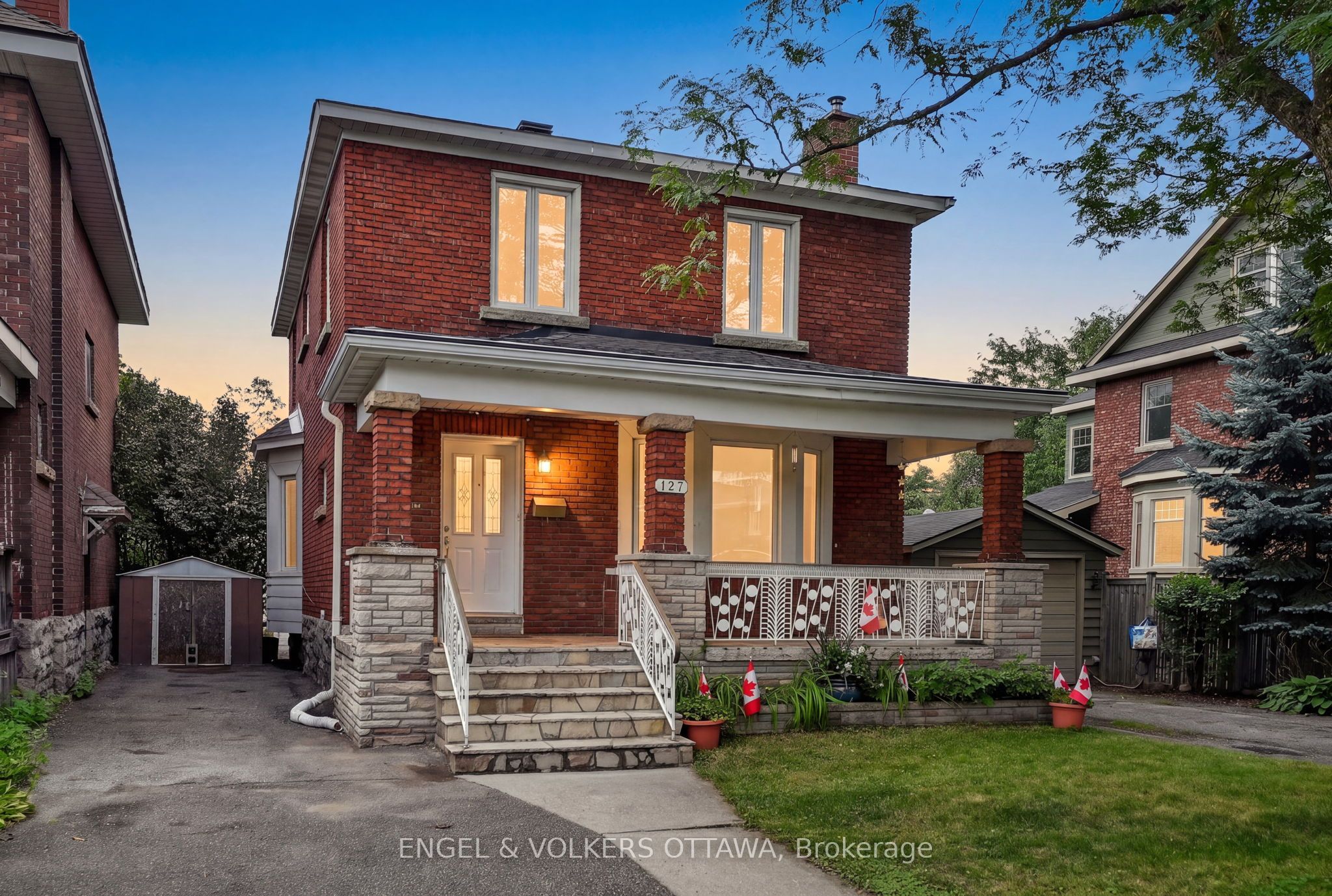 Detached Home in Hintonburg on a 33.95 x 129.82ft Lot