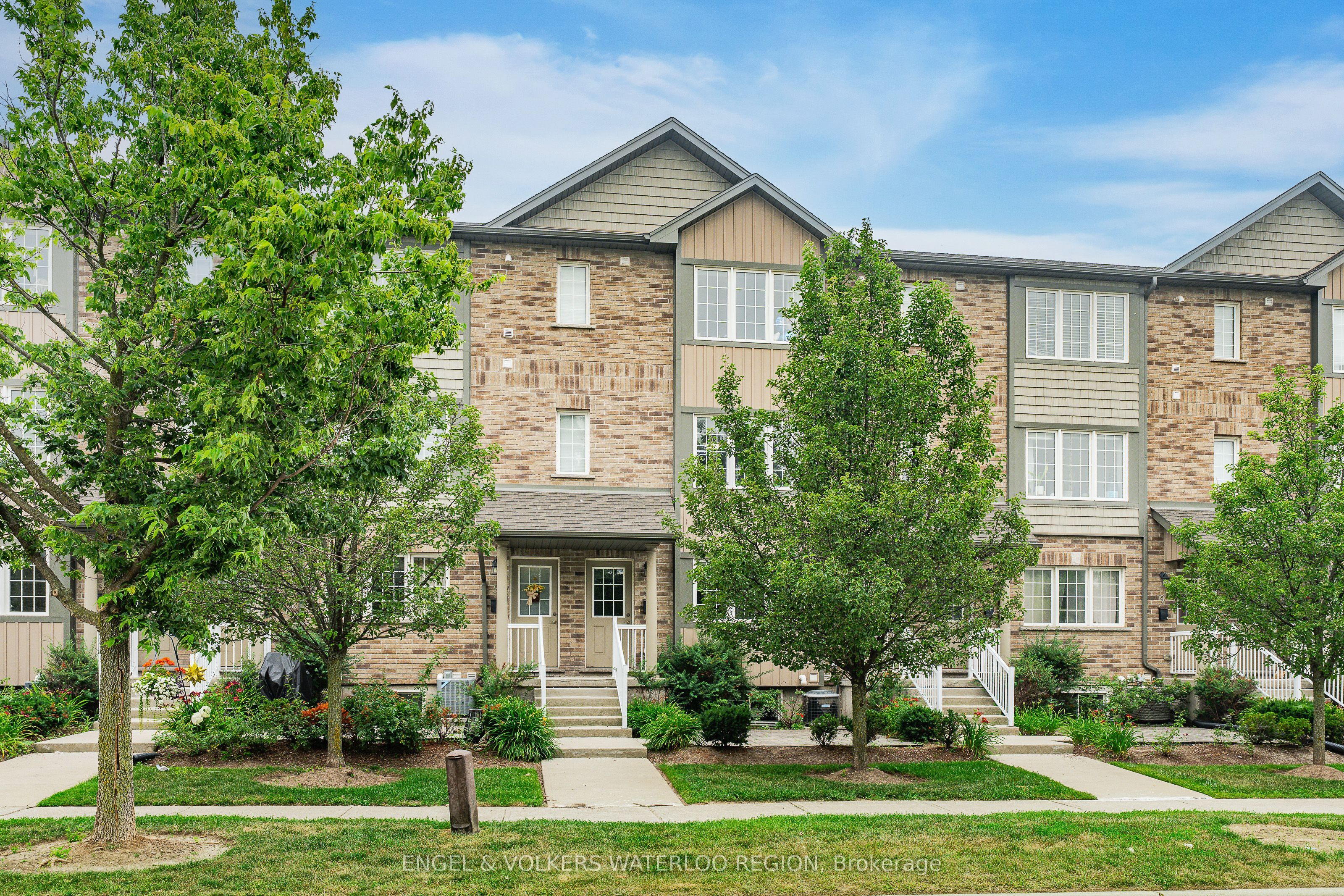 Low Maintenance Living With Natural Light & Hardwood Floors