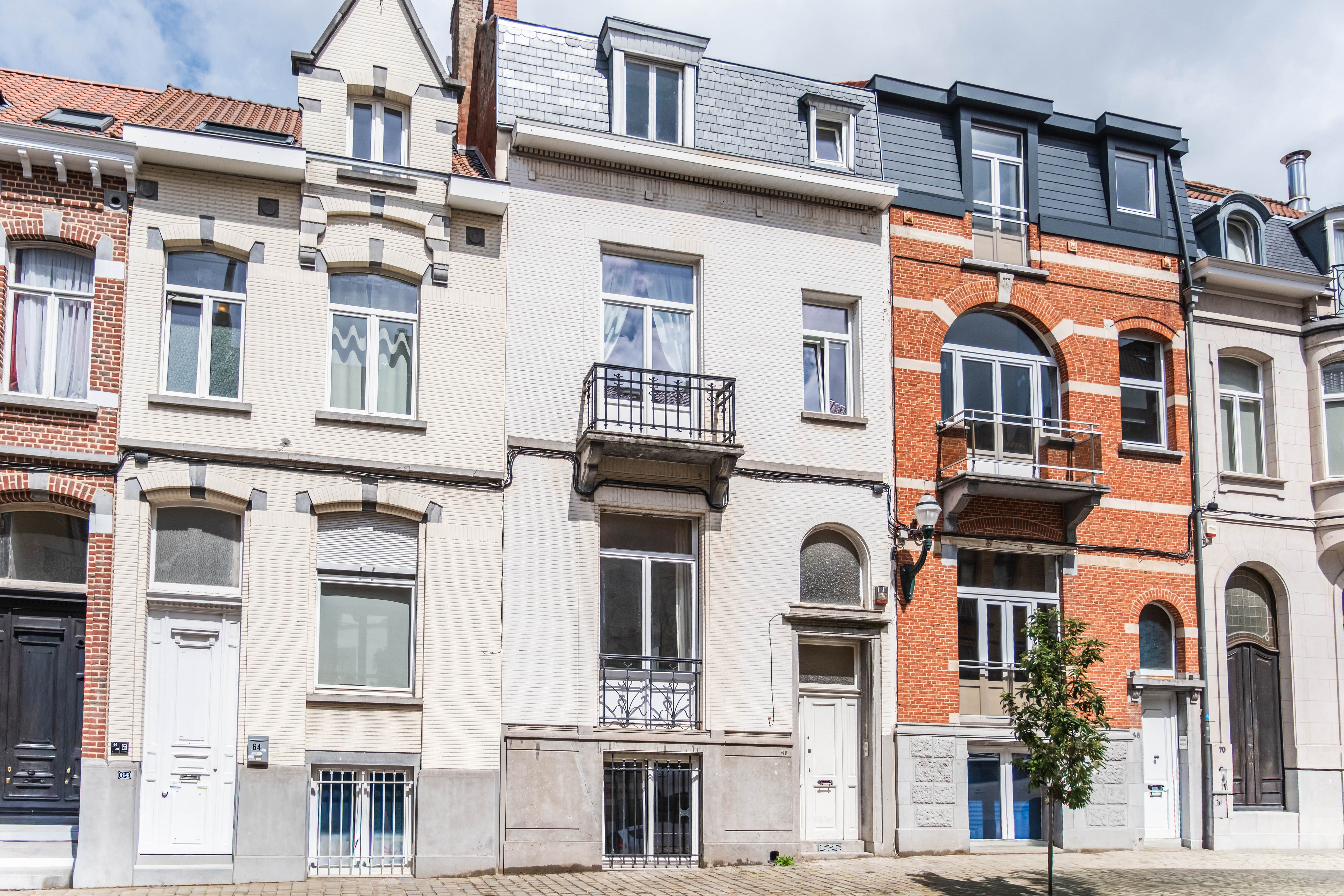 A charming family home in a privileged setting.