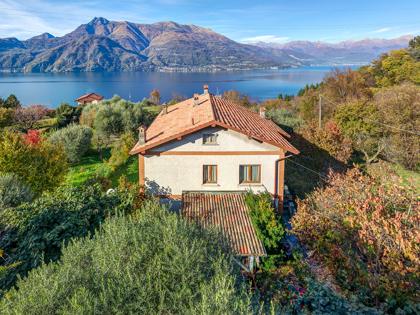 Freistehendes Haus in der Nähe von Varenna mit Blick auf den Comer See