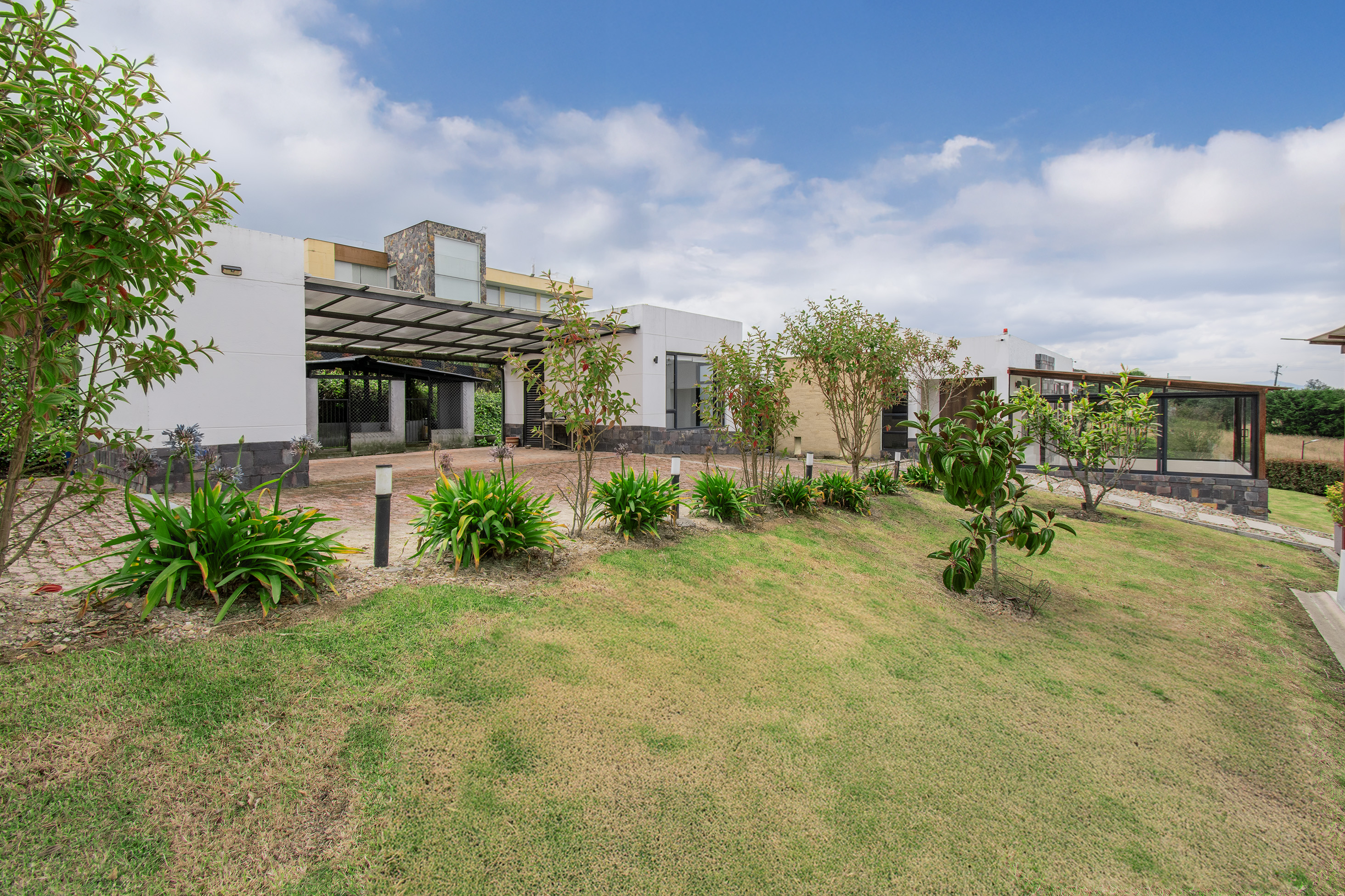 Casa de 1 nivel para venta en Yerbabuena, Sopó