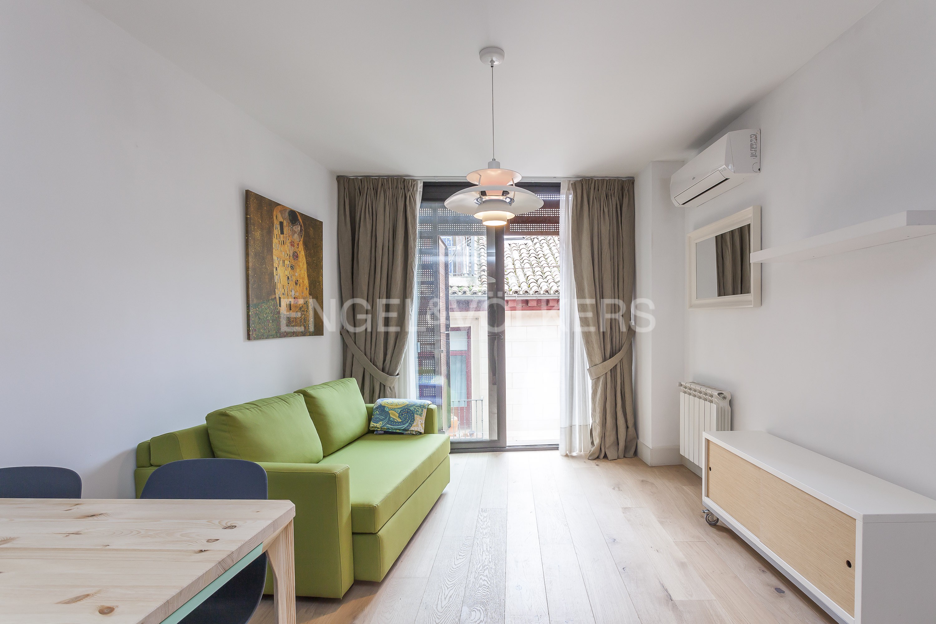 Stunning design apartment for rent in Malasaña