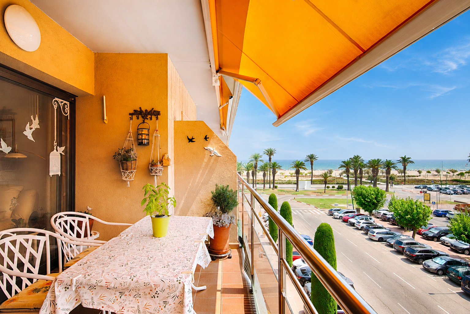 Strandwohnung mit Garage