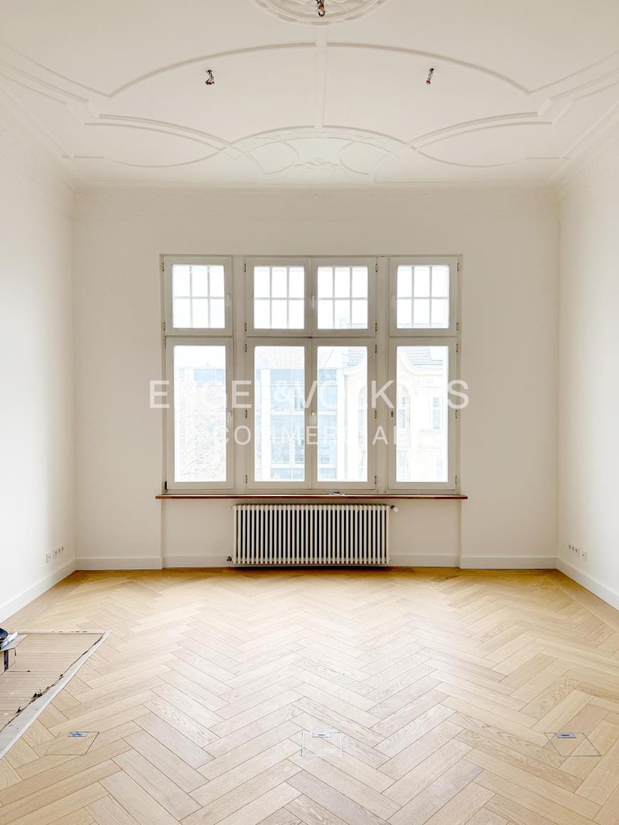 Erstklassiges Büro mit Balkon und Gemeinschaftsterrasse nahe Ku'damm