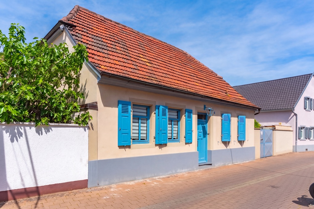 Freistehendes Einfamilienhaus mit historischem Flair und modernem Wohlfühlcharakter!