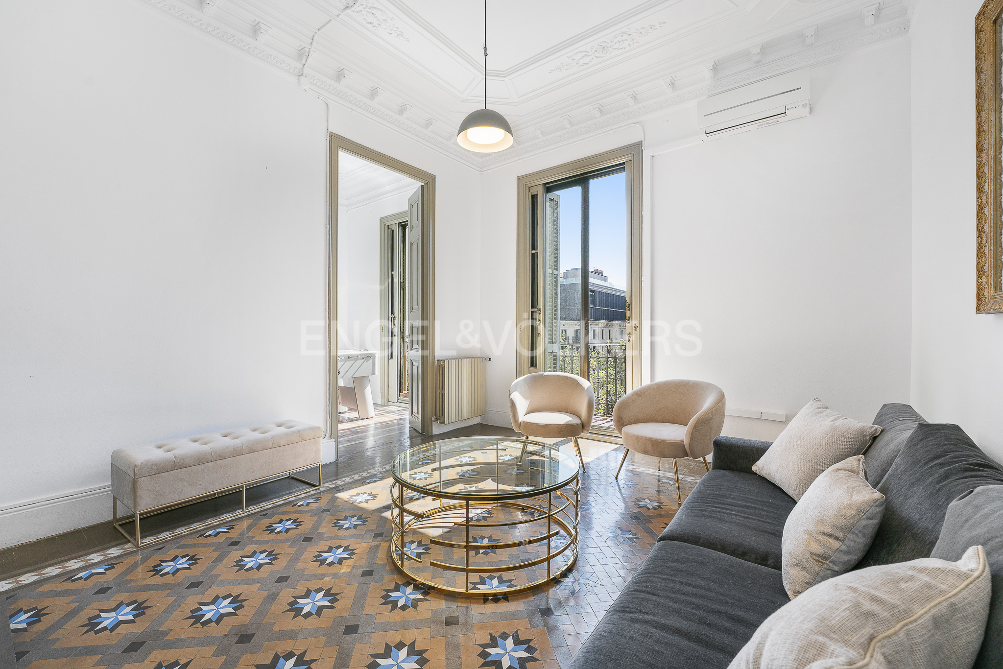 Fantastic modernist apartment on Passeig de Gràcia