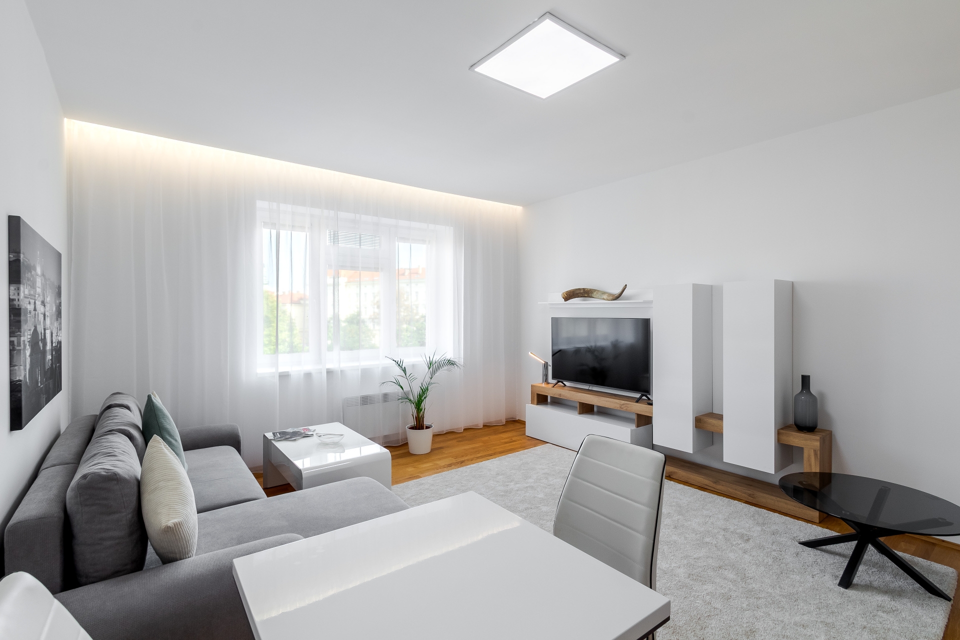 Rent a 1+kt studio apartment - renovated, near Prague Castle