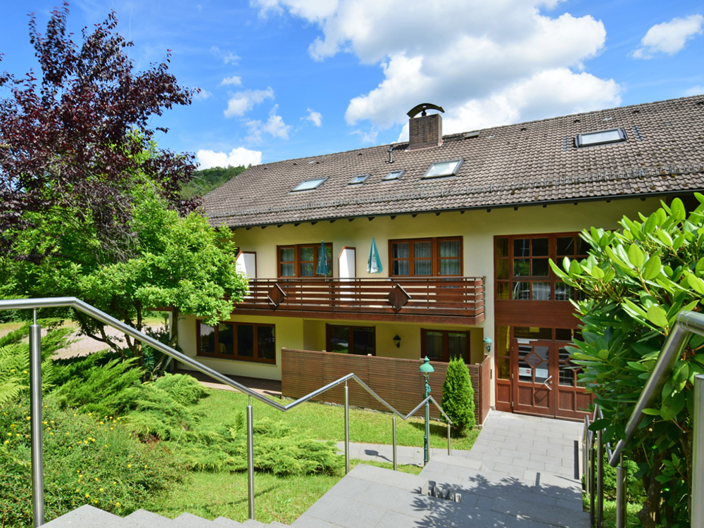 Exklusives 3-Sterne-Superior Landhotel im Hochspessart– Modernisiert und etabliert