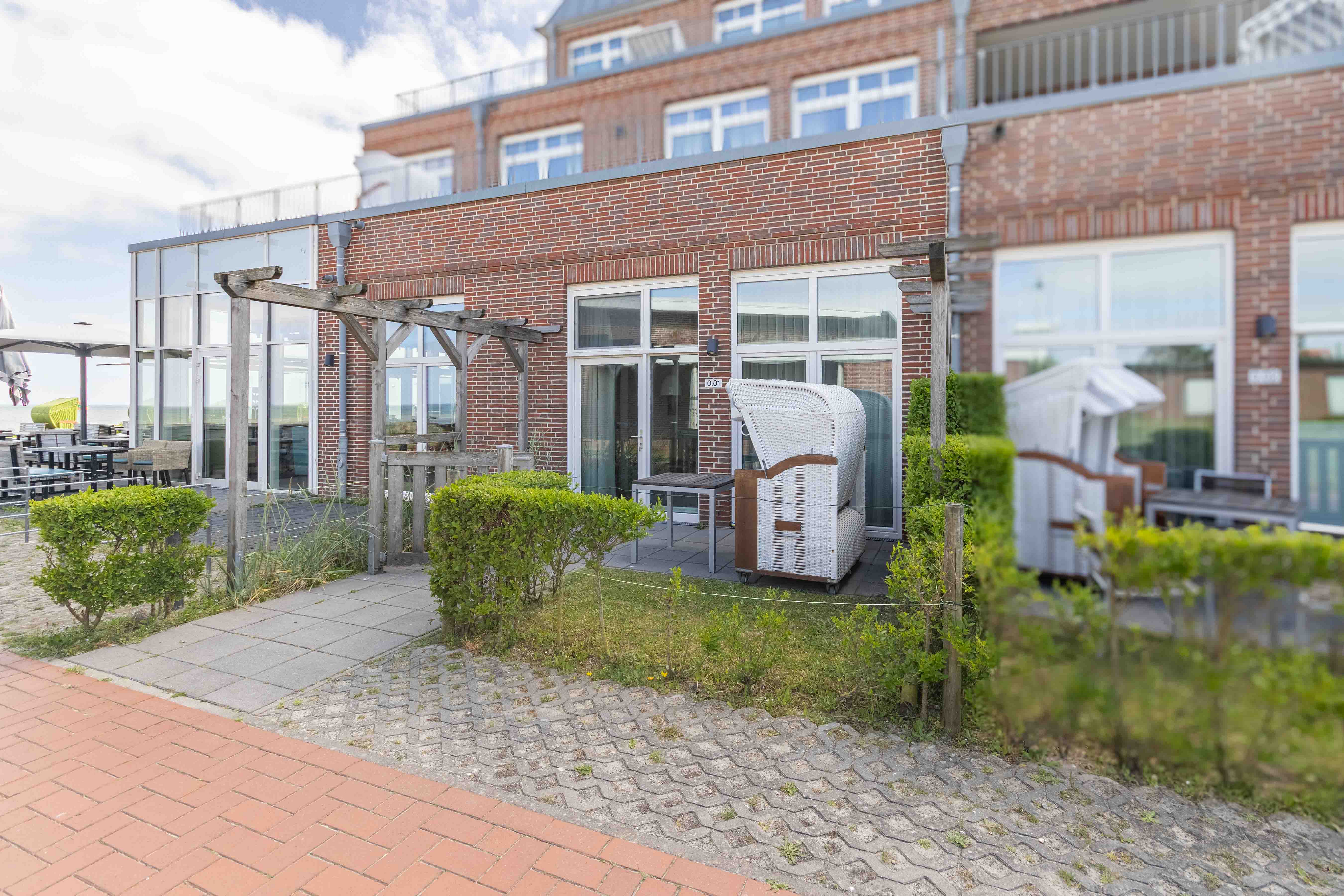 Exklusives Meerblick-Apartment auf Wangerooge: Große Terrasse, Sauna – stilvoller Inselluxus direkt an der Strandpromenade