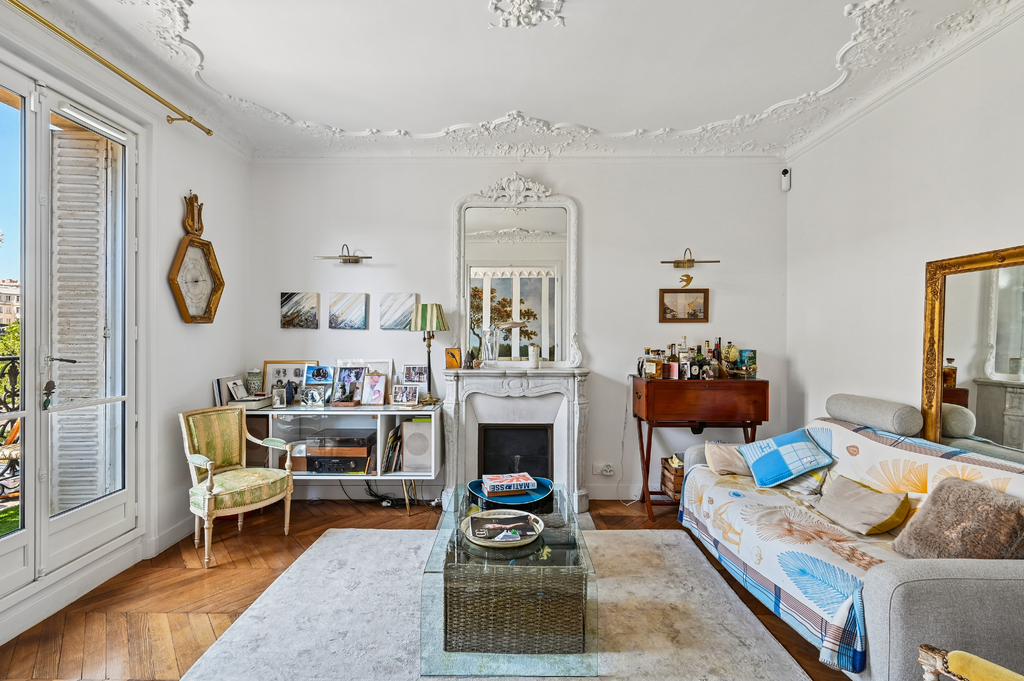 Breteuil - Elegant apartment with balconies