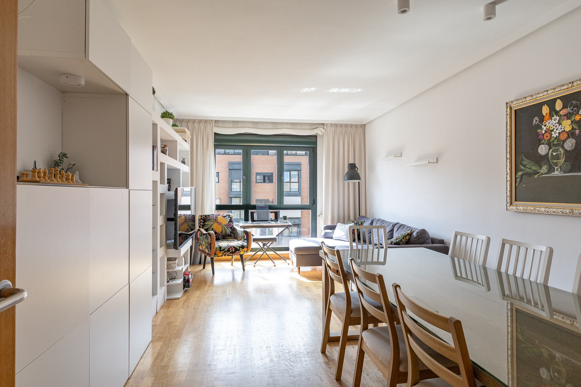 Discover contemporary luxury in Sanchinarro, Madrid