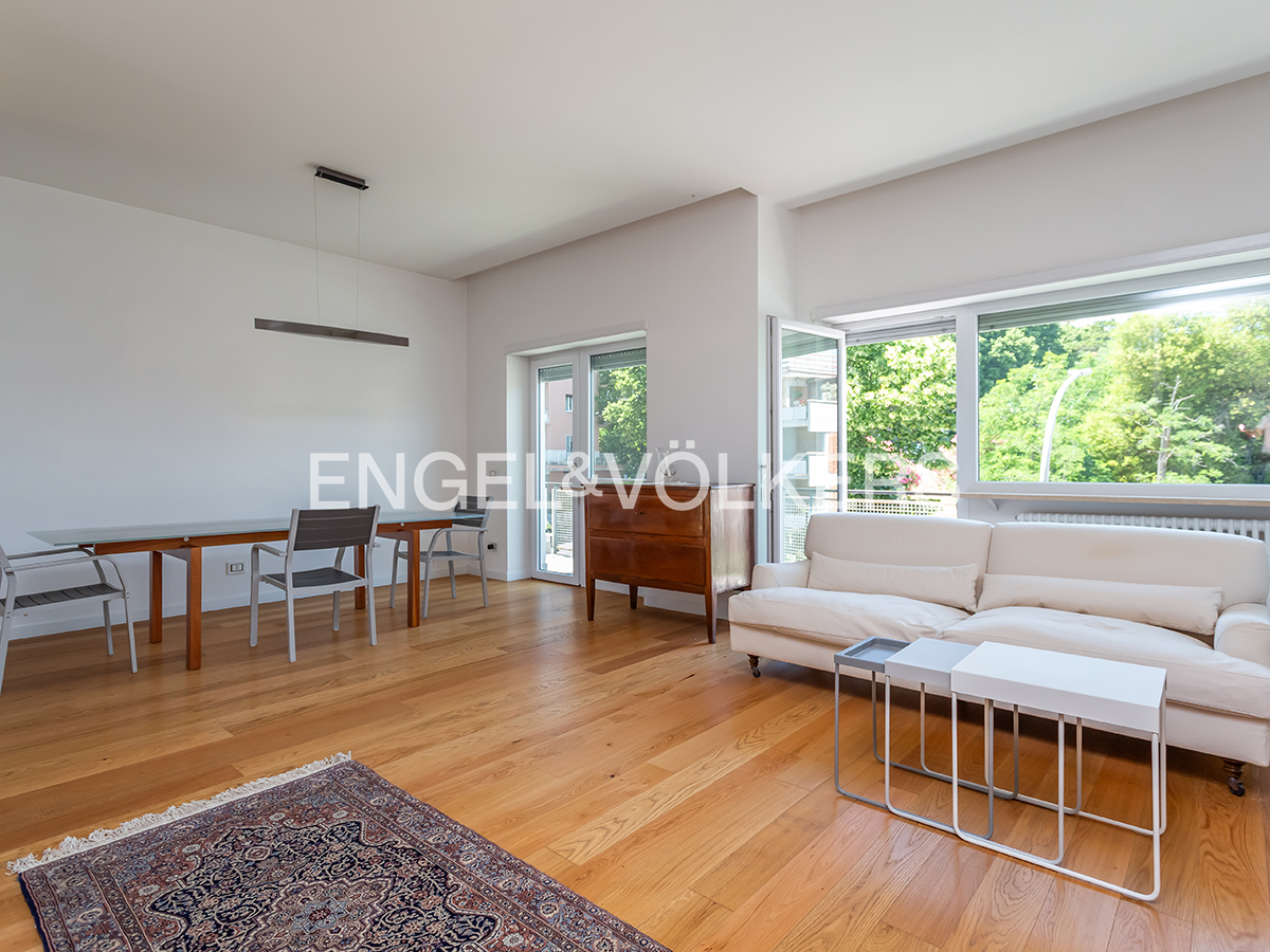 Via San Damaso, renovated apartment with high-quality materials