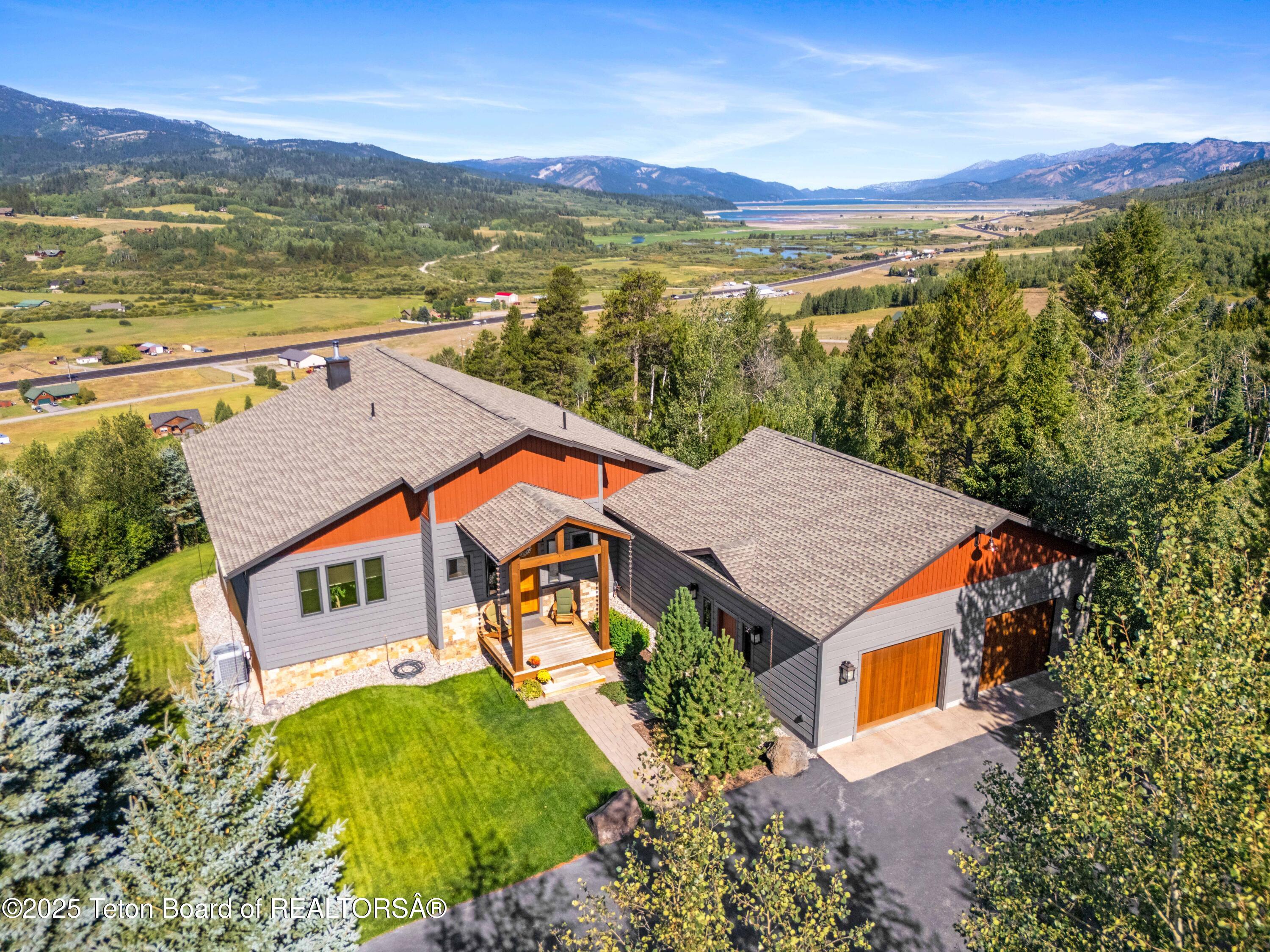 Handcrafted Mountain Sanctuary, Alpine Wyoming