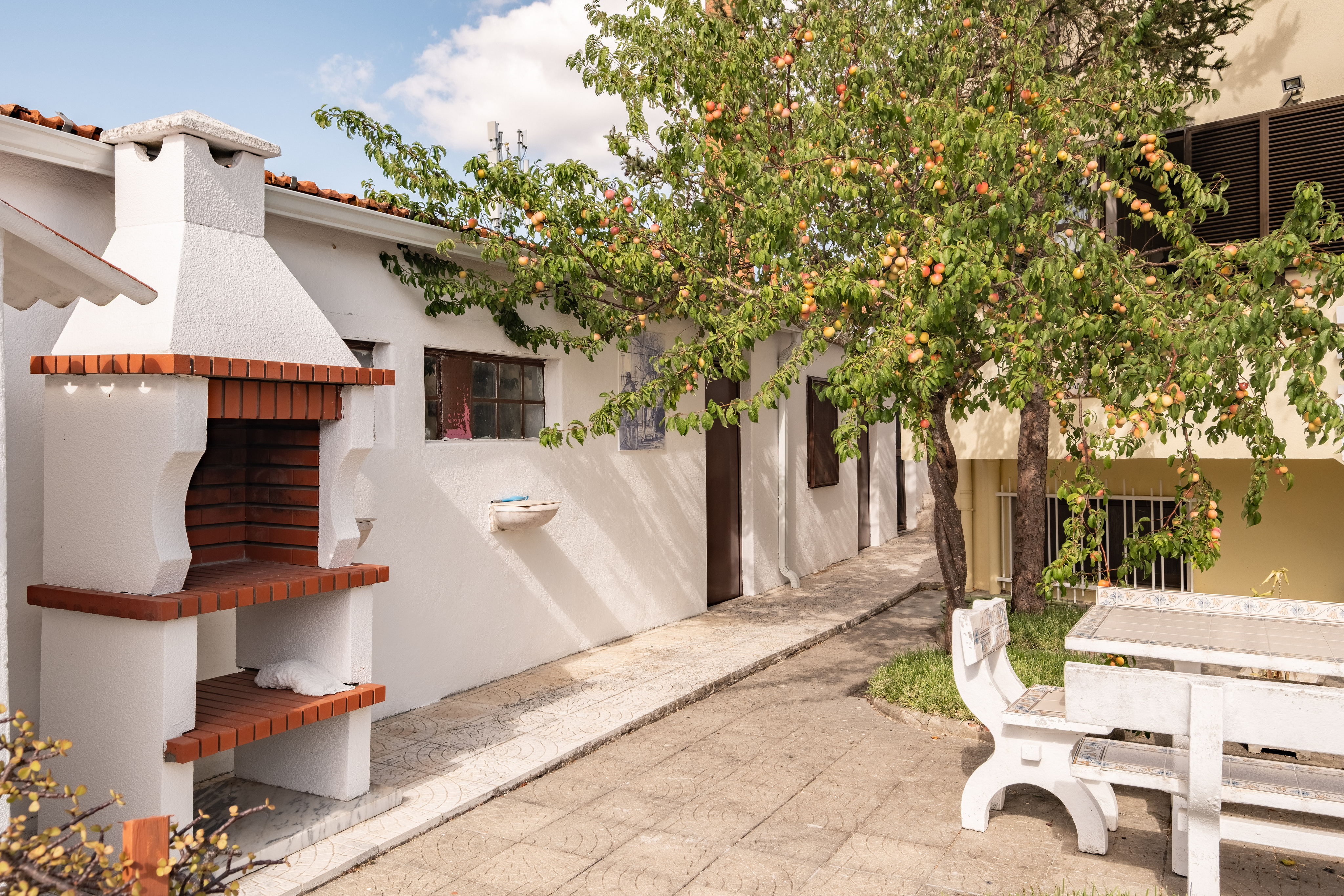 4-bedroom home in a quiet area of Lisbon