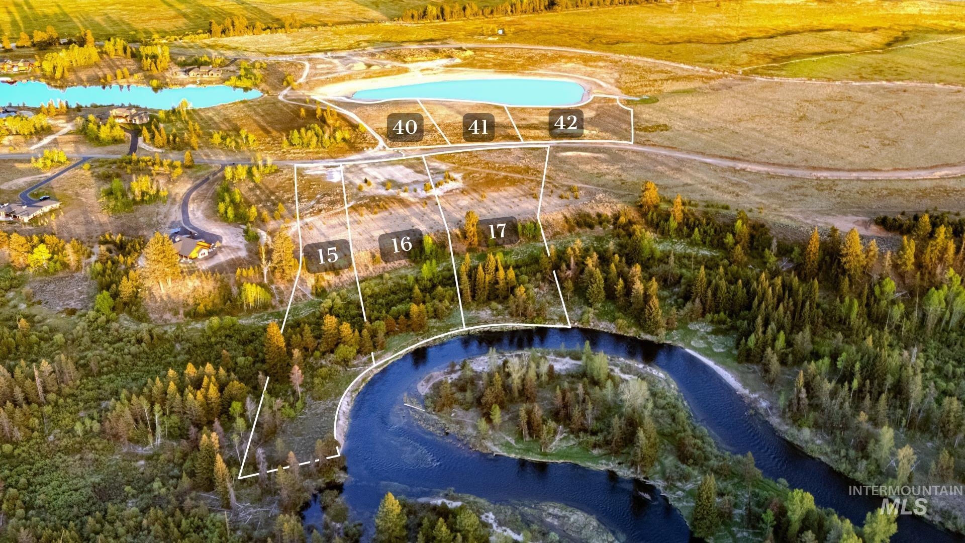 A Rare Riverfront Homesite In Premier Private Community