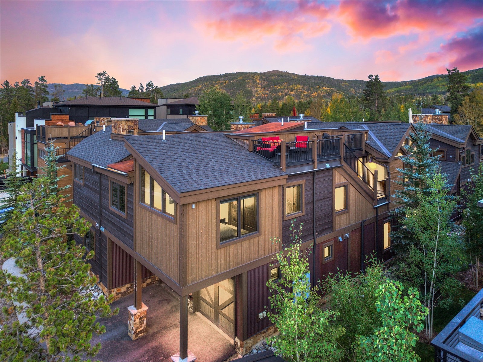 Frisco Rooftop Deck with 360 Views, Steps to Main Street