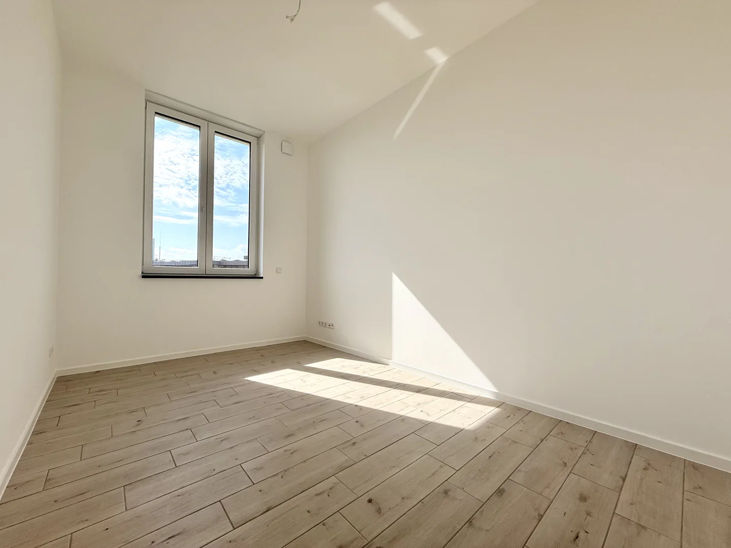 Modernes 3-Zimmer-Zuhause mit eigener Terrasse - Foto 3