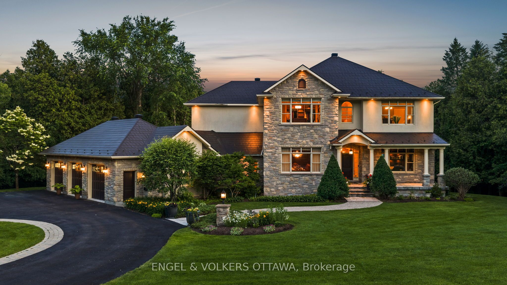 Exceptionally private estate