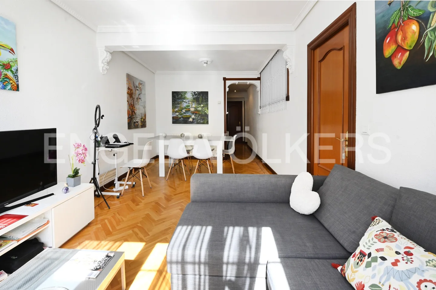 Bright and central apartment in Santander
