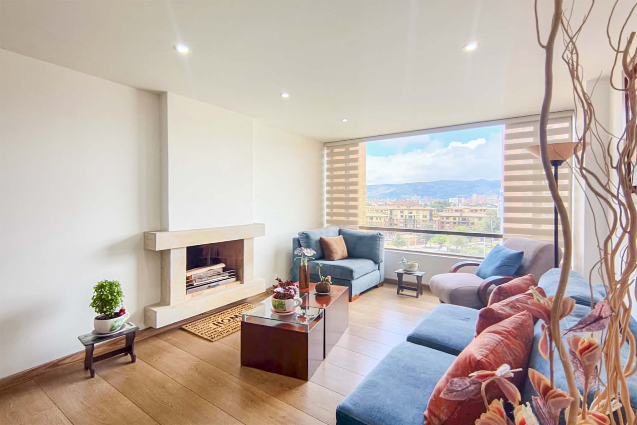 Iluminado apartamento para venta en Niza Calatrava