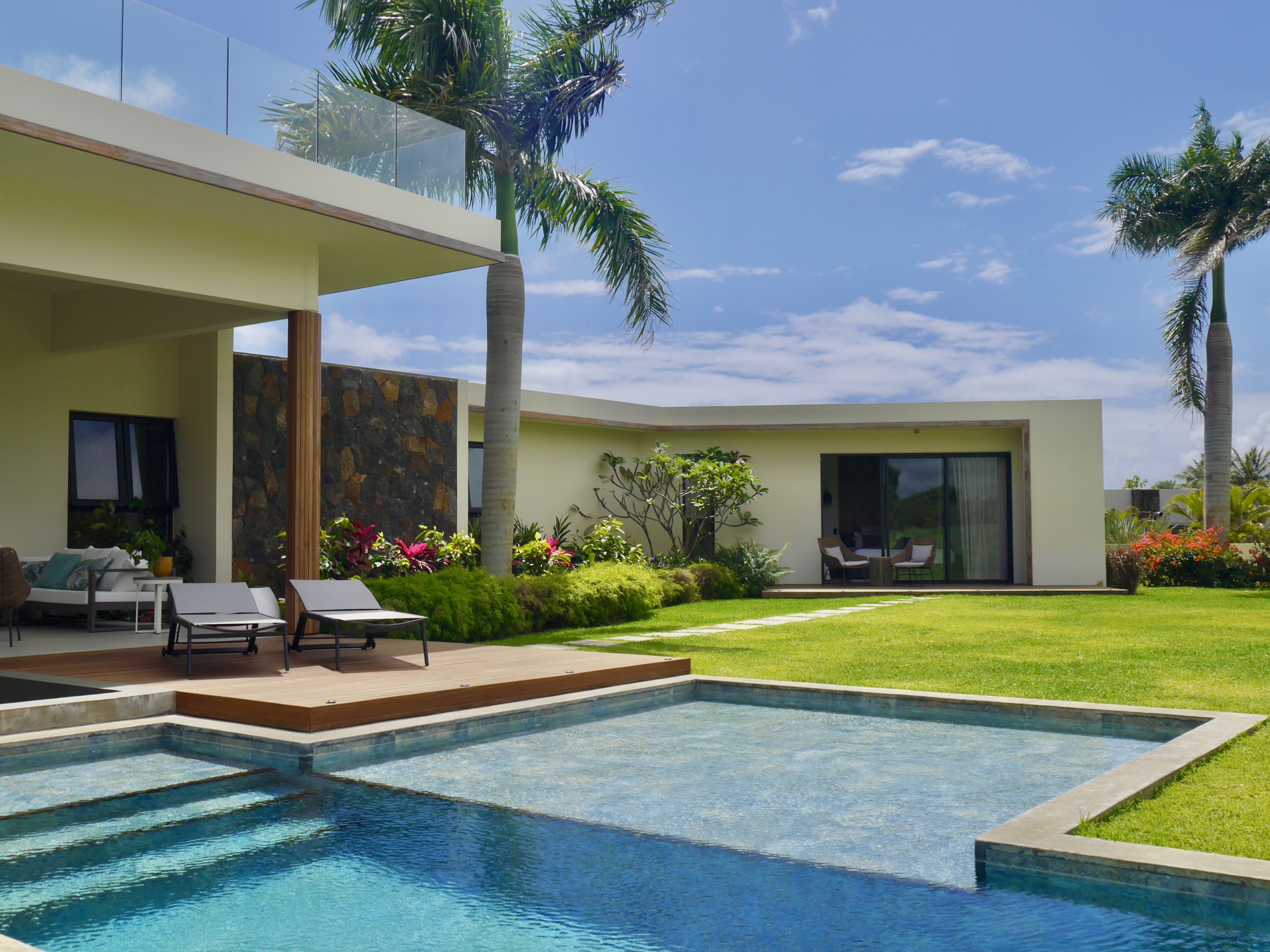 Spacious Golf Estate Villa with 4th Bedroom Expansion Possibility – Anahita, Mauritius