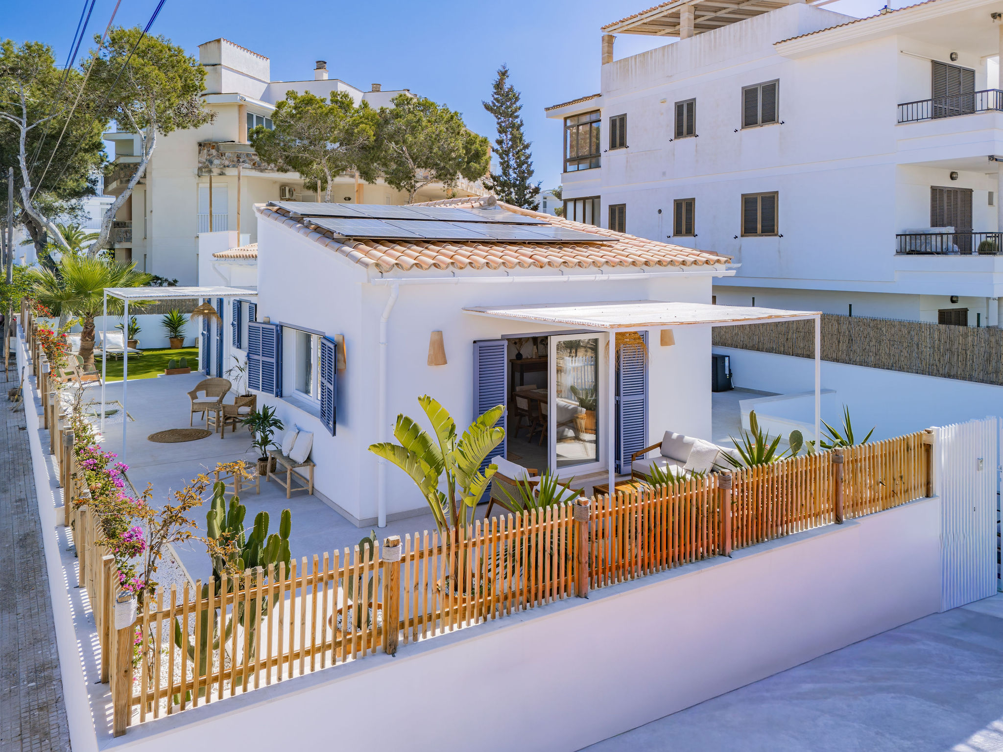 Beach House in the center of Colonia Sant Jordi