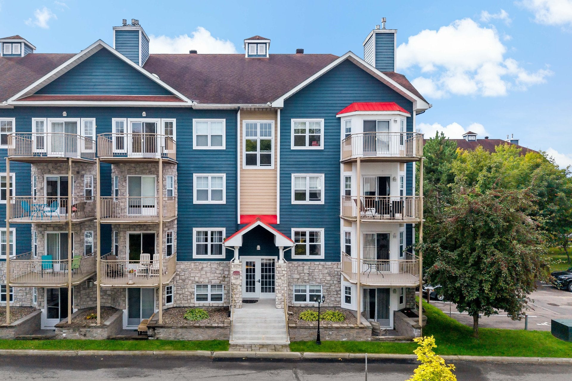 This corner unit offers an abundance of natural light.