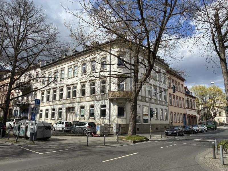 Stuck, Stil und Sonnenstrom im Zentrum Wiesbadens