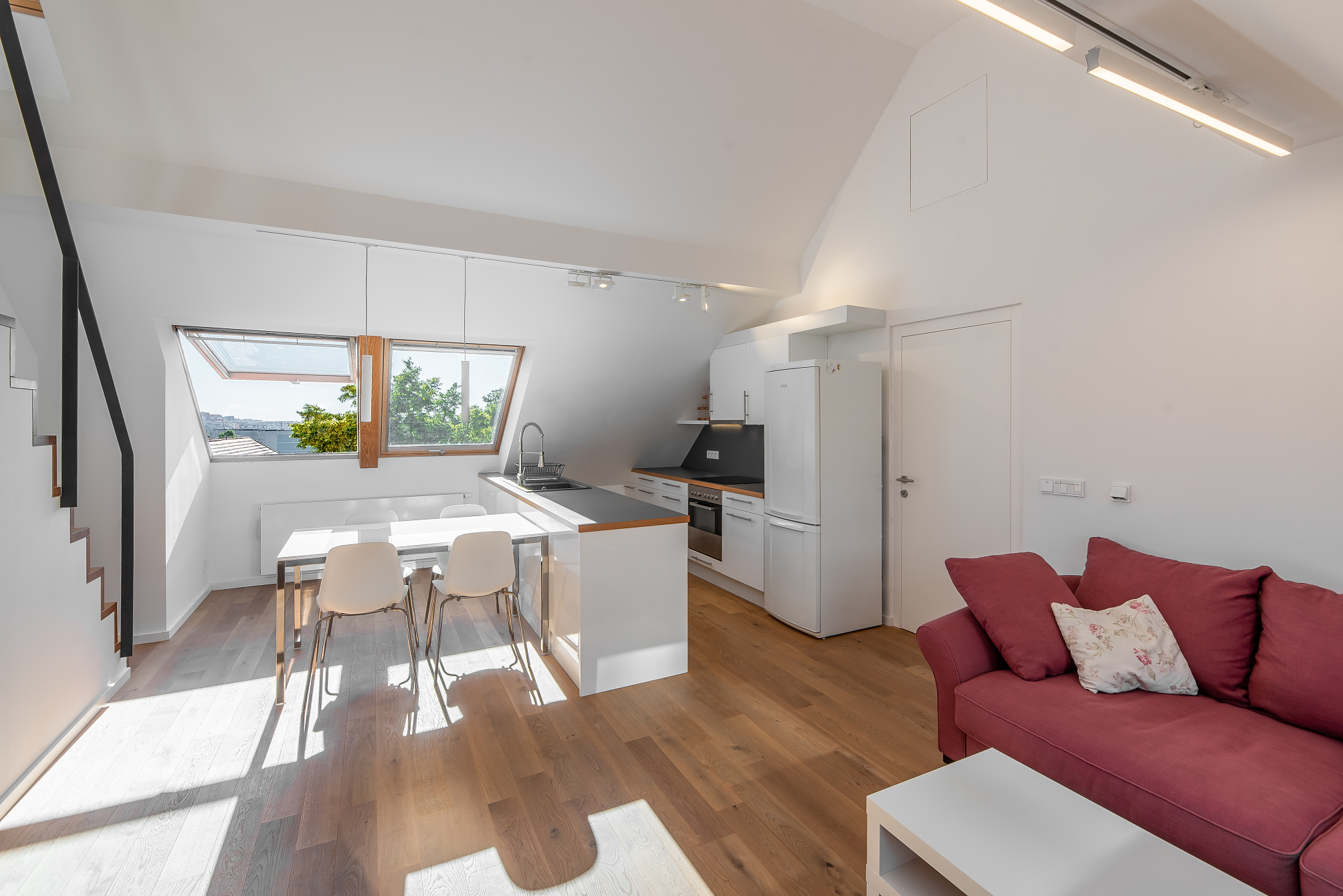 Rent an apartment 2+kt with a gallery in a quiet part of Stodůlky