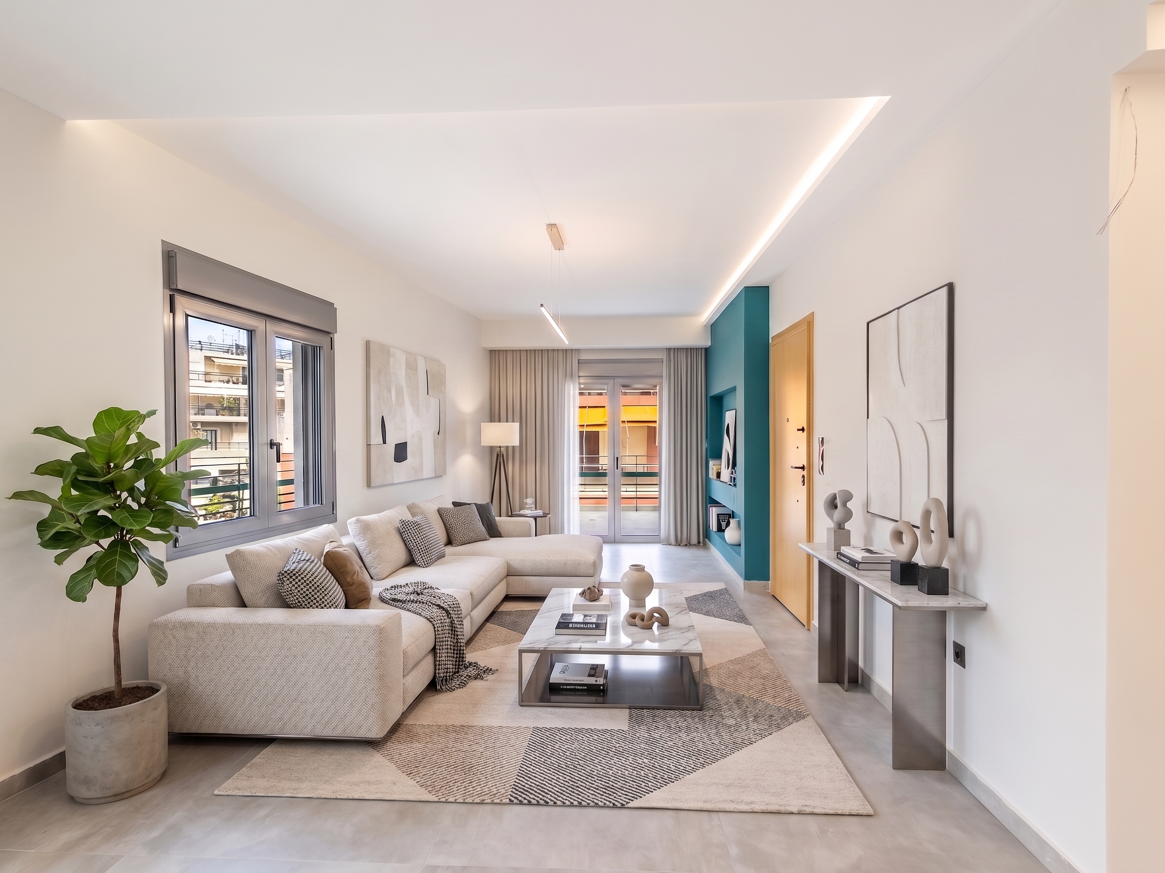 Renovated 110 sq.m. apartment near the sea