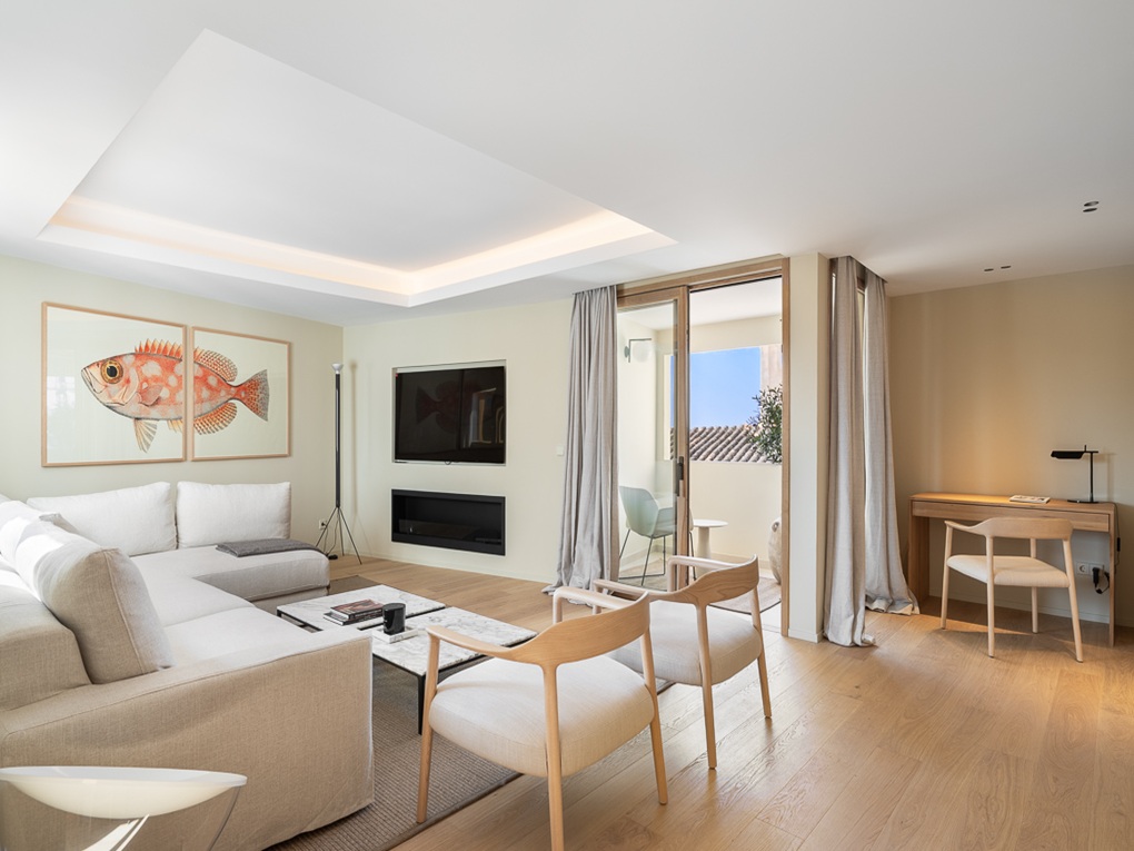 Elegante apartamento con vistas espectaculares en ubicación privilegiada!