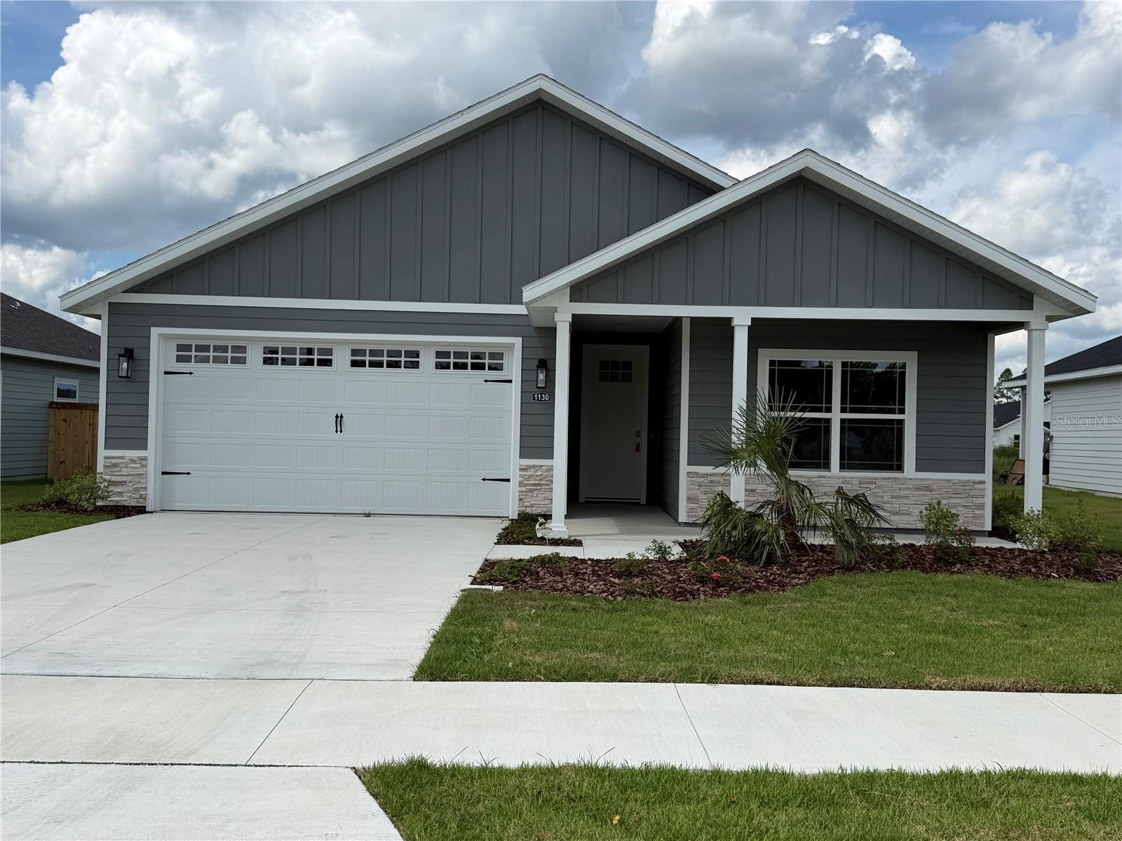 Luxury 4BR Near UF w/ Quartz Kitchen & Energy Savings