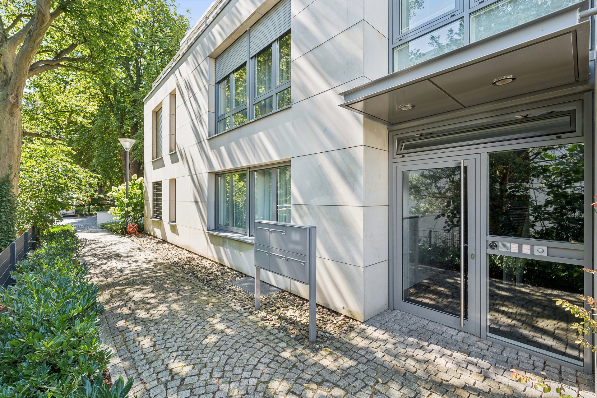 Barrierefreie Residenz mit privatem Garten und außergewöhnlicher Wohnqualität im Zooviertel