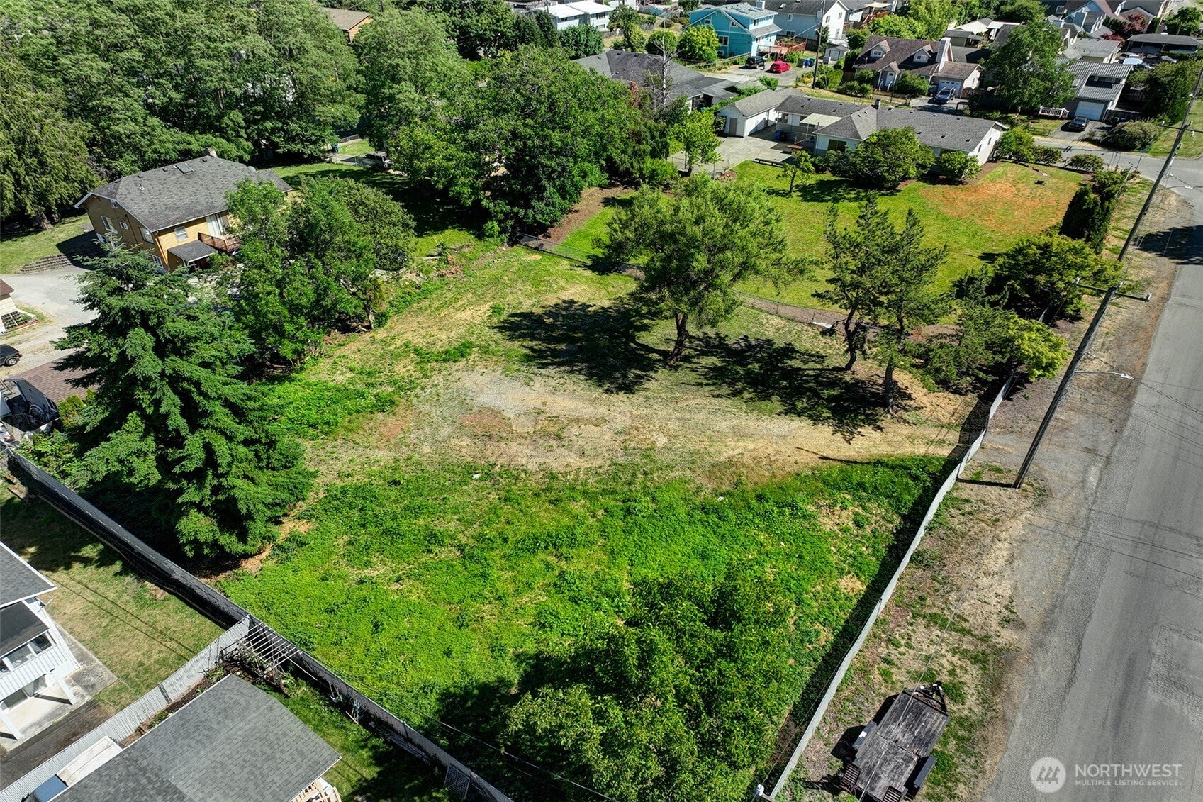 Beacon Hill RSL-M lot — 0.69 acres, up to 14 units!