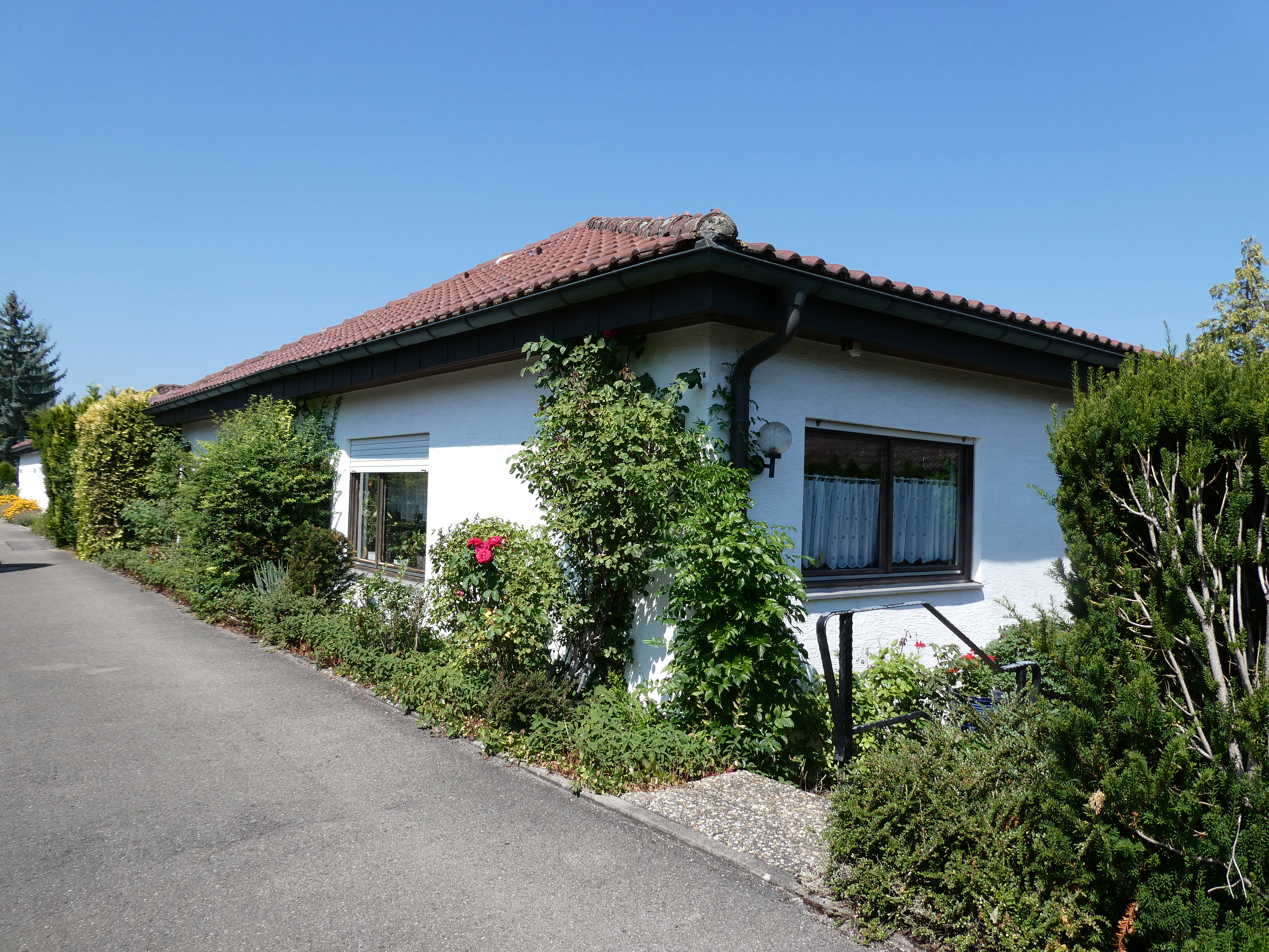 Wohnen auf einer Ebene • Bungalow mit viel Gestaltungspotenzial • Garten + Garage